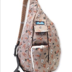 In search of KAVU Sasquatch shoulder bag